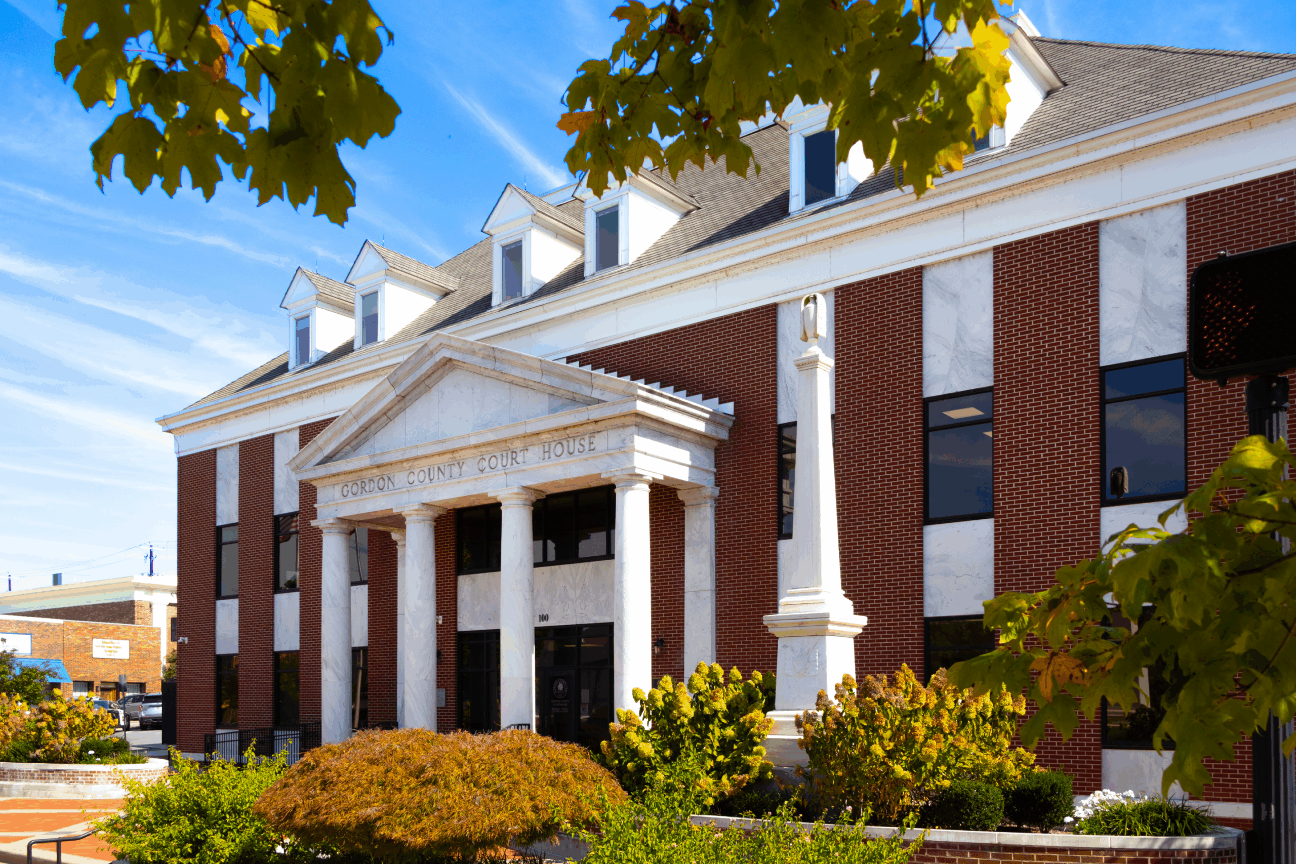 Gordon Co Courthouse Plaza 006 scaled